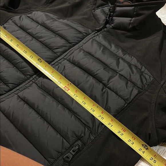 Guess Black Puffer Jacket with Quilted Design. Size XXL - Picture 8 of 13